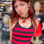 Mini top rayado rojo al cuello