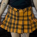 Pollera Escocesa Amarilla Boton