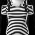 Remera Hebillas Blanca y negra