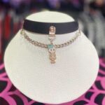 Choker Esqueleto con moño y cadena