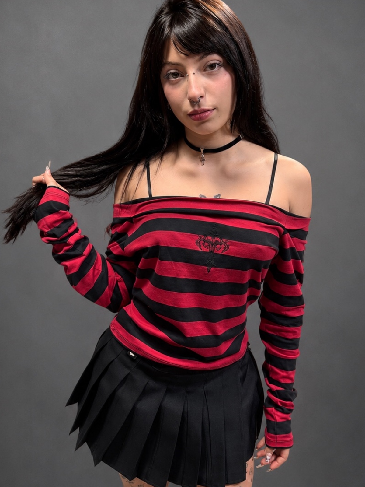 camiseta rayada cuello bote Camiseta Ara Roja y negra - Imagen 1